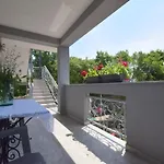 Dunja Apartment *