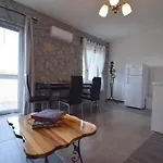 Dunja Apartment *