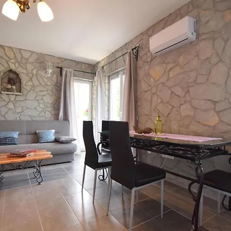 Dunja Apartmán Malinska